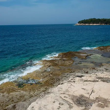 Point - Two Bedroom With Balcony Apartamento *