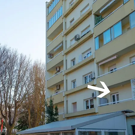 Lägenhet Point - Two Bedroom With Balcony Pula